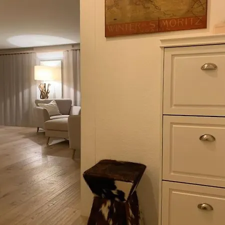 Sonniges Und Stylishes Bijou In Bad 아파트